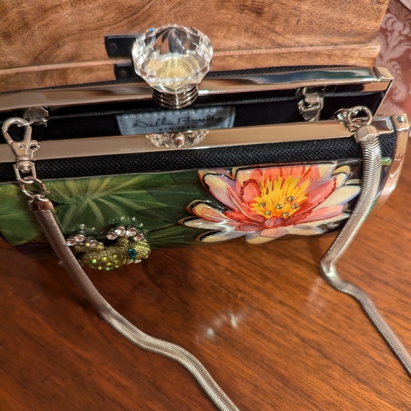 Debbie Brooks New York Swarovski Crystal Frog and Lily clutch - Picture 13 of 14